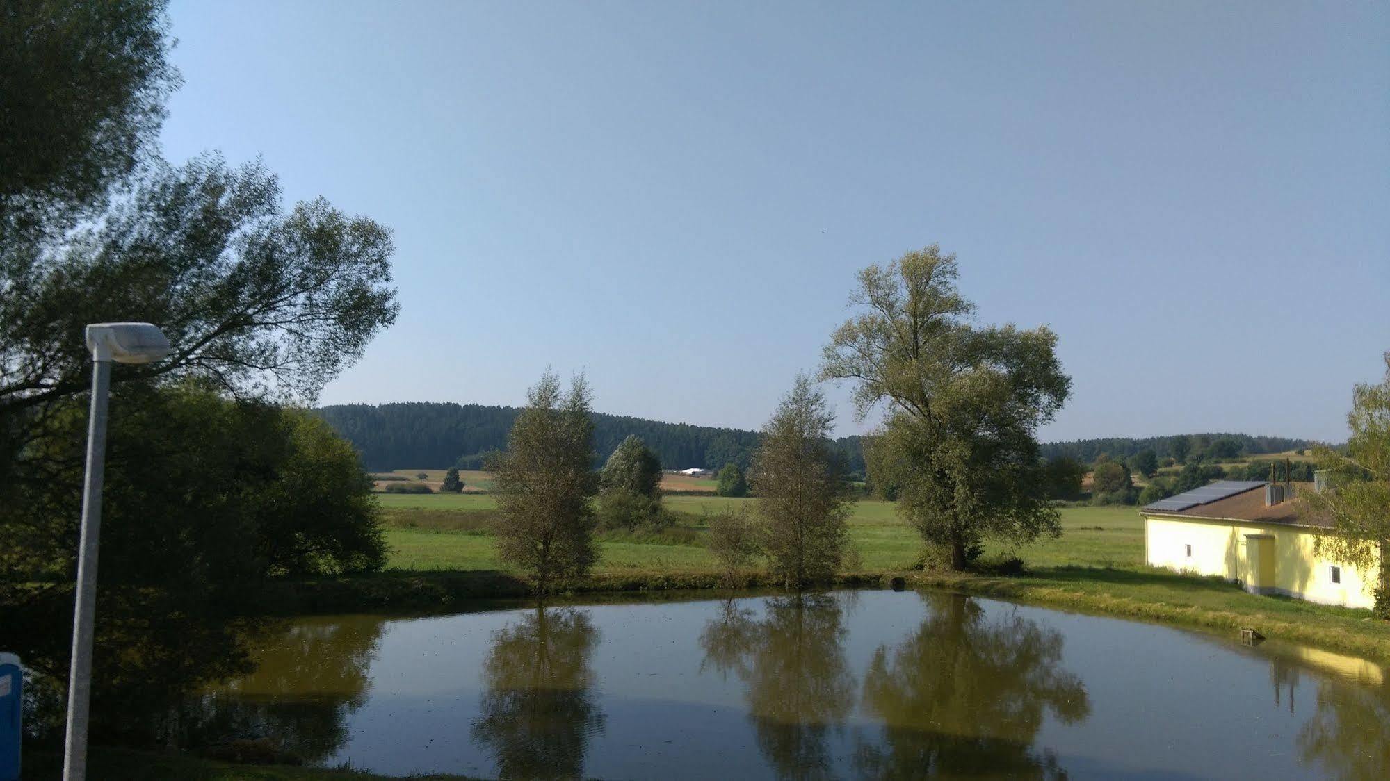 Gasthaus Pension Rezatgrund Віндсбах Екстер'єр фото